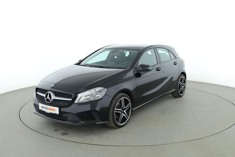 Gebraucht Mercedes A160 102 PS (75 kW) 2018 Schwarz Limousine
