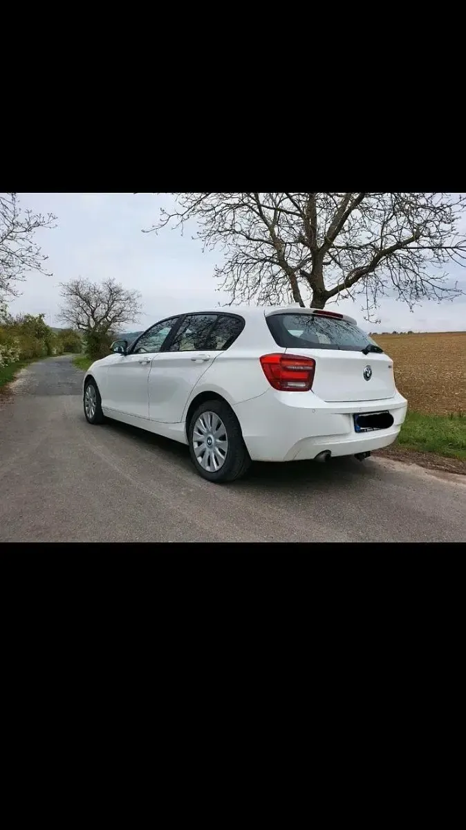 Gebraucht BMW 116 Performance 136 PS (100 kW) 2013 Weiß Kleinwagen