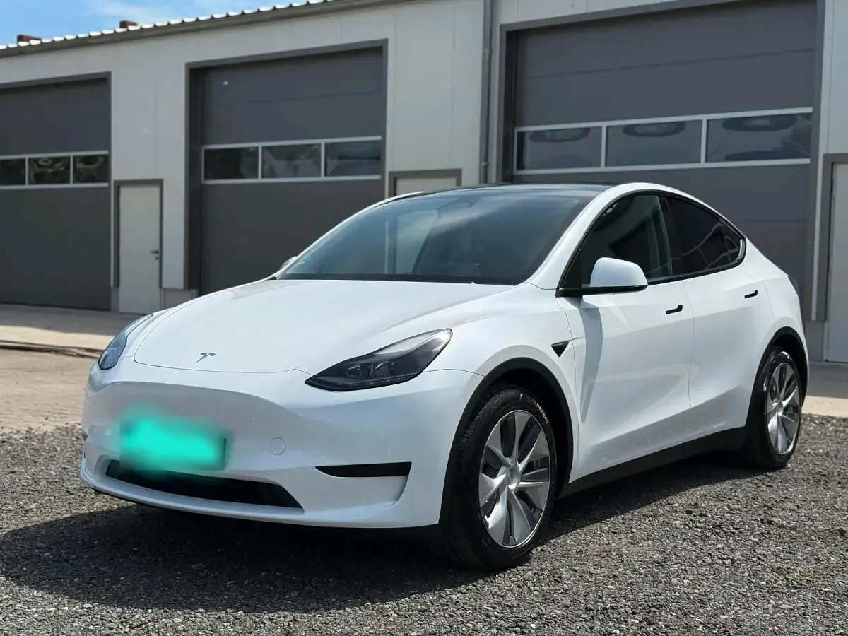 Gebraucht Tesla Model Y RWD 250 kW (340 PS) 2022 Weiß SUV