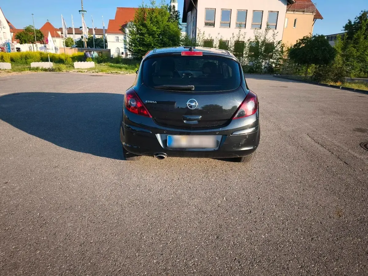 Gebraucht Opel Corsa 101 PS (74 kW) 2014 Schwarz Kleinwagen