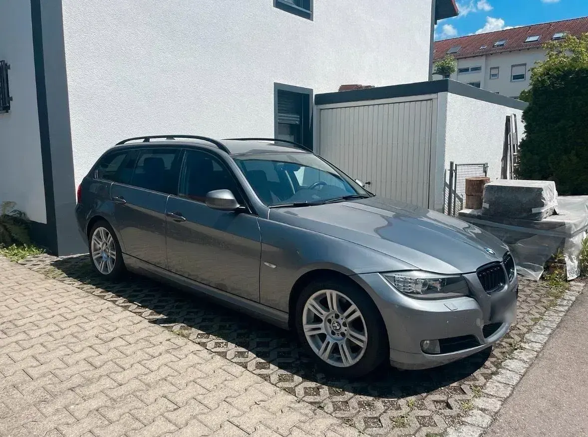 Gebraucht BMW 320 M Sport 177 PS (130 kW) 2010 Silber Kombi