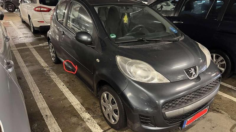 Gebraucht Peugeot 107 68 PS (50 kW) 2009 Kleinwagen