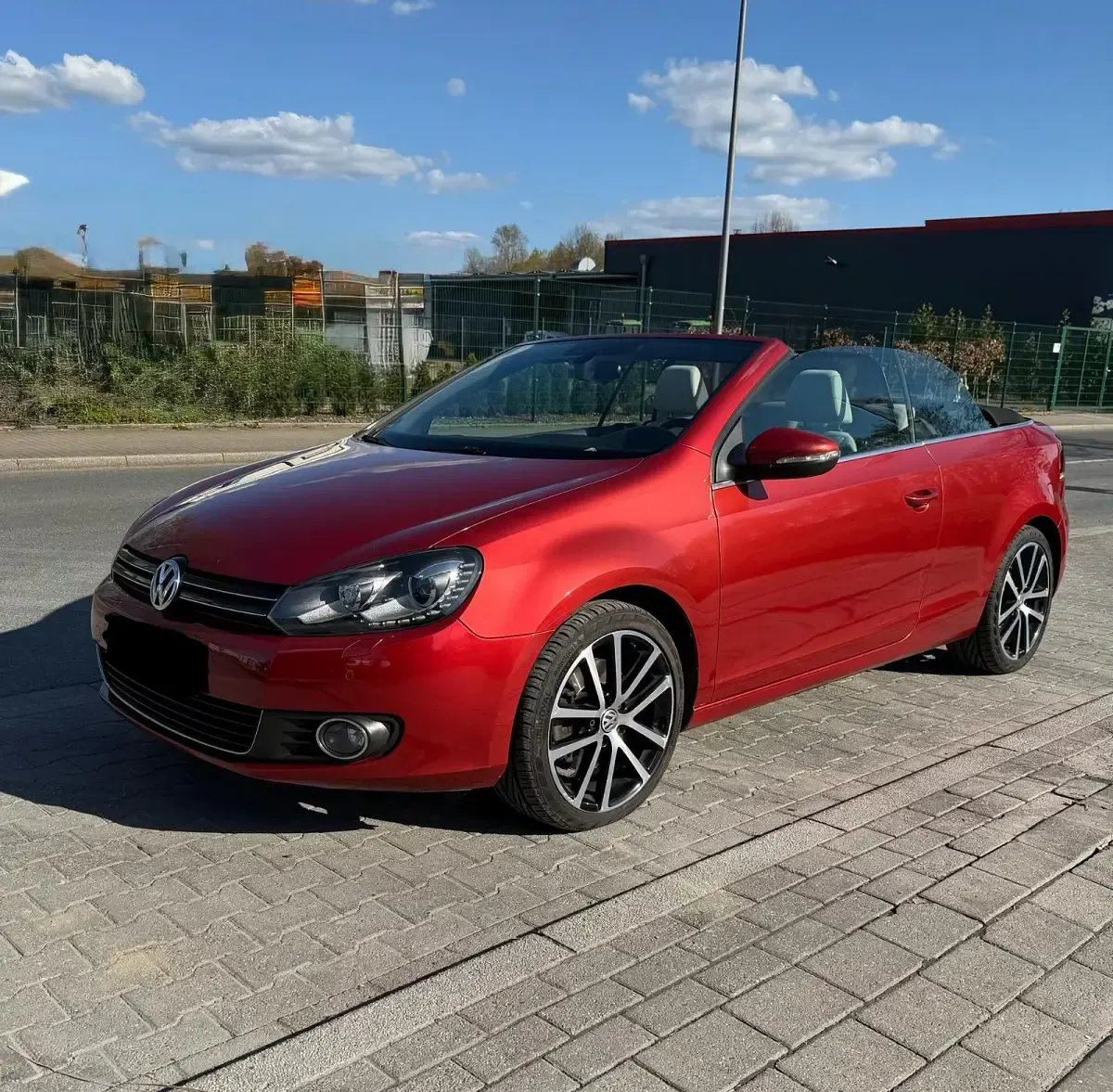 Gebraucht VW Golf Cabriolet 160 PS (117 kW) 2012 Rot Cabrio
