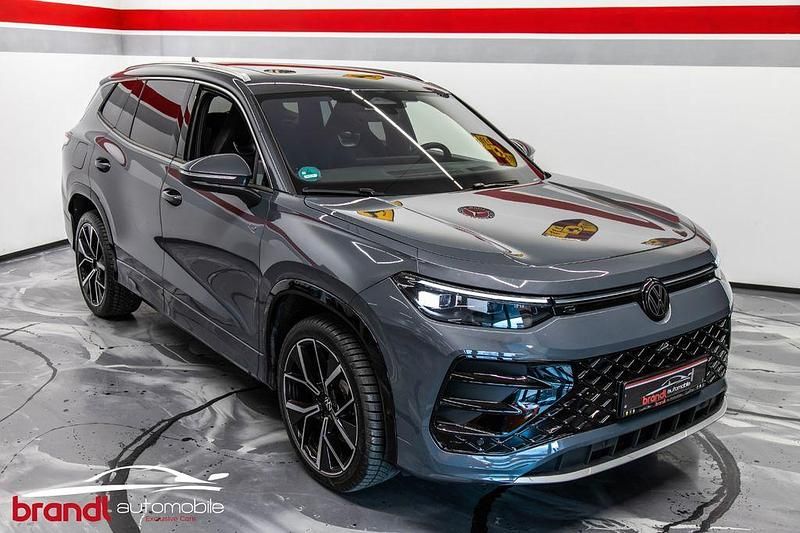 Usata VW Tayron R-line 193 CV (141 kW) 2025 Grigio SUV