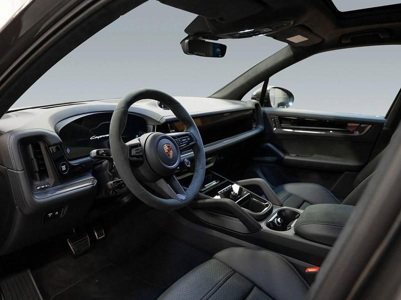 Neu Porsche Cayenne GTS 500 PS (367 kW) 2025 Grau SUV
