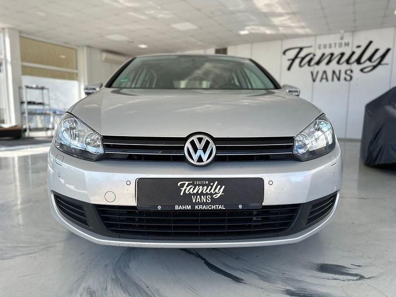 Silber Gebraucht 2009 VW Golf VI Comfortline Limousine | 5.799 € (Fairer Preis) - Bild 1/4