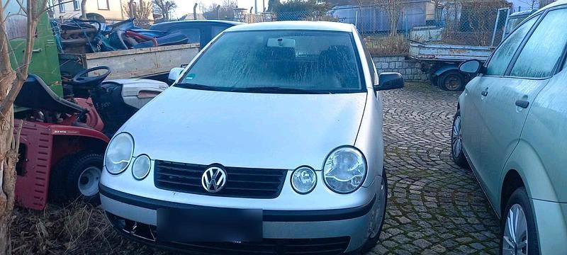 Gebraucht VW Polo 53 PS (38 kW) 2003 Silber Kleinwagen