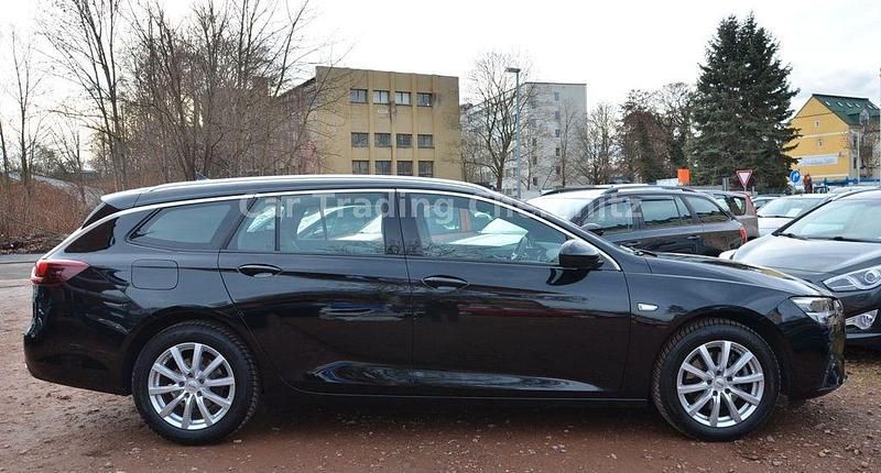 Gebraucht Opel Insignia Elegance 174 PS (127 kW) 2022 Schwarz Kombi