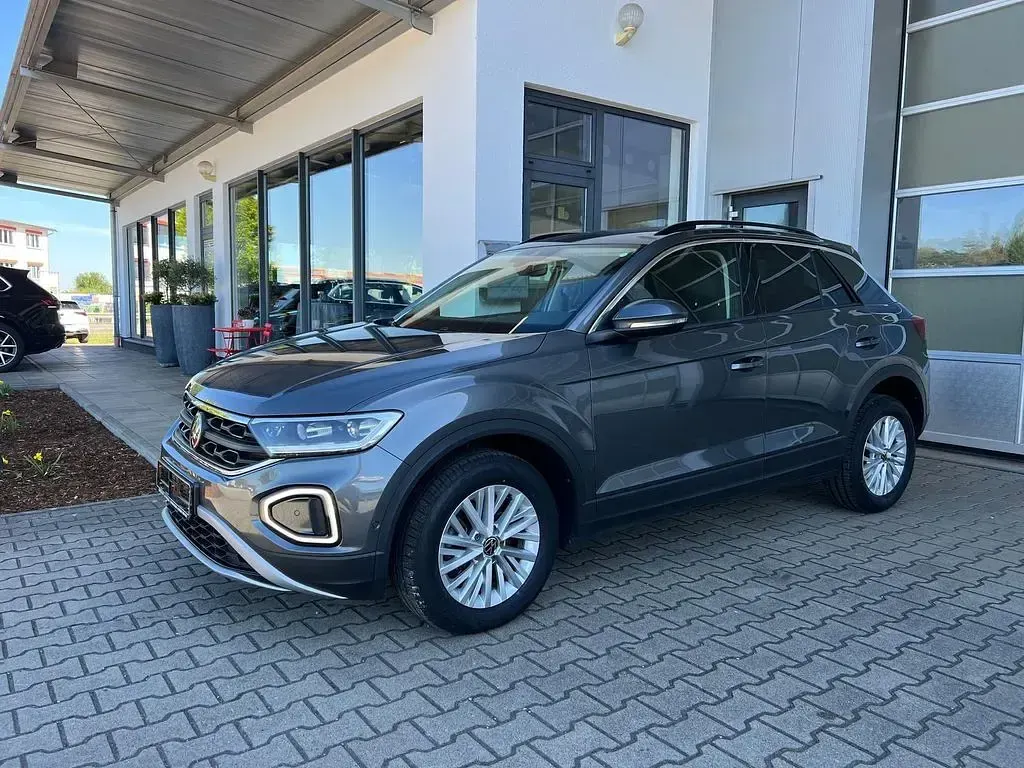 Usata VW T-Roc Life 116 CV (85 kW) 2022 Grigio SUV