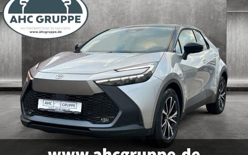 Neu Toyota C-HR 197 PS (144 kW) 2025 Silber SUV