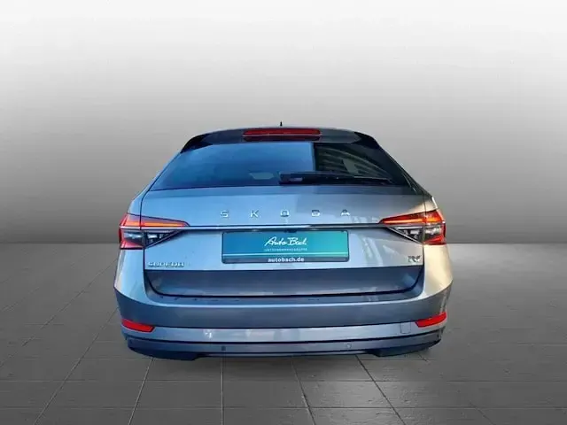 Gebraucht Skoda Superb Style 218 PS (160 kW) 2022 Graphitegrau metallic Kombi