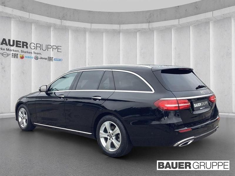 Gebraucht Mercedes E220 194 PS (142 kW) 2018 Schwarz Kombi