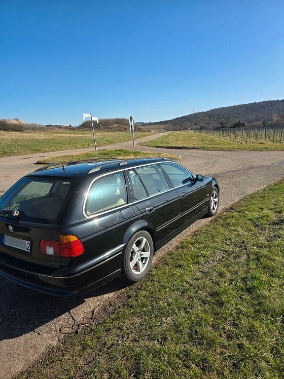 Gebraucht BMW 540 Performance 286 PS (210 kW) 2003 Schwarz Kombi