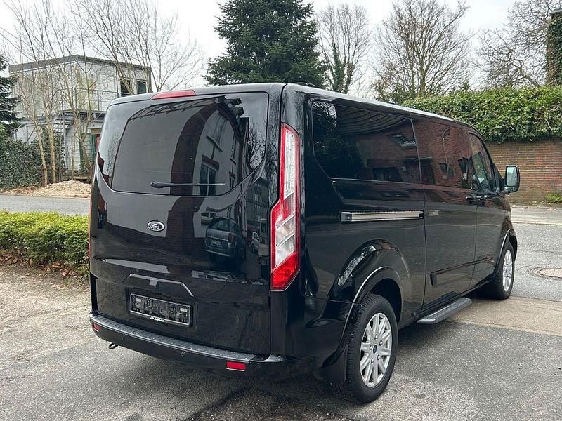 Gebraucht Ford Transit 170 PS (125 kW) 2017 Schwarz Kombi