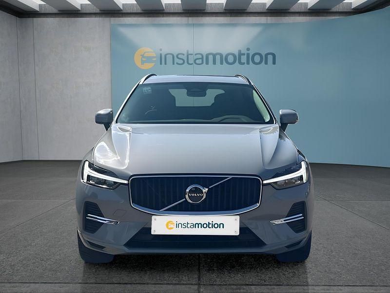 Gebraucht Volvo XC60 Core 250 PS (183 kW) 2024 Grau SUV