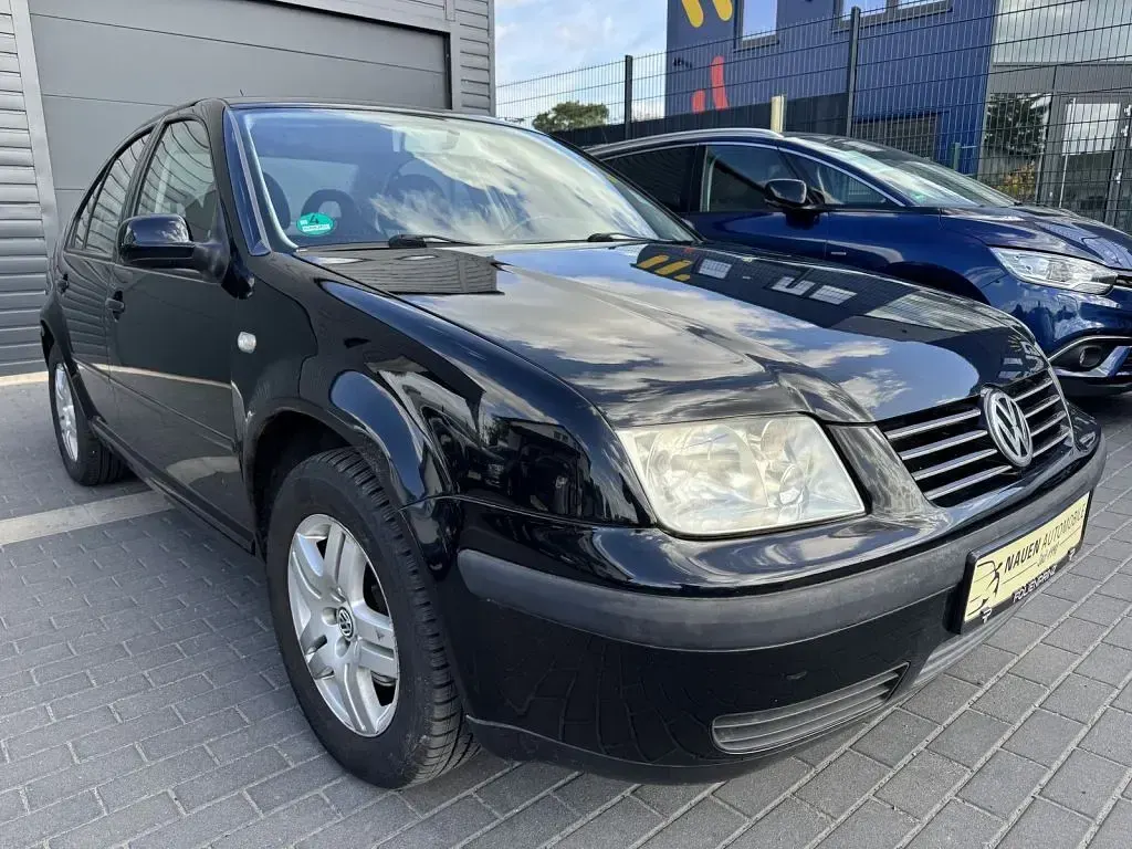 Gebraucht VW Bora Edition 75 PS (55 kW) 2001 Schwarz Limousine