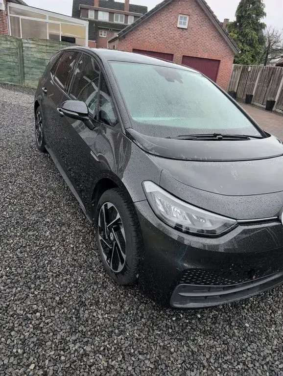 Gebraucht VW ID.3 Pro Performance 150 kW (204 PS) 2023 Schwarz Kleinwagen