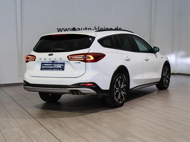 Gebraucht Ford Focus Active 155 PS (114 kW) 2022 Weiß Limousine