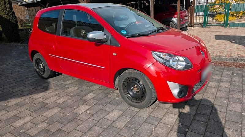 Gebraucht Renault Twingo 75 PS (55 kW) 2011 Rot Kleinwagen
