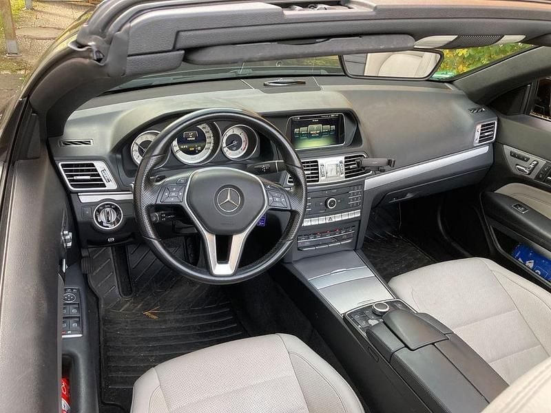 Gebraucht Mercedes E350 258 PS (189 kW) 2016 Schwarz Cabrio