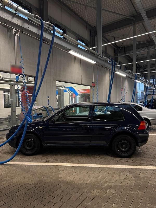 Gebraucht VW Golf IV 75 PS (55 kW) 1999 Kleinwagen