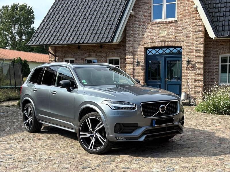 Schwarz Gebraucht 2018 Volvo XC90 R-Design SUV | 28.900 € (Fairer Preis) - Bild 1/4
