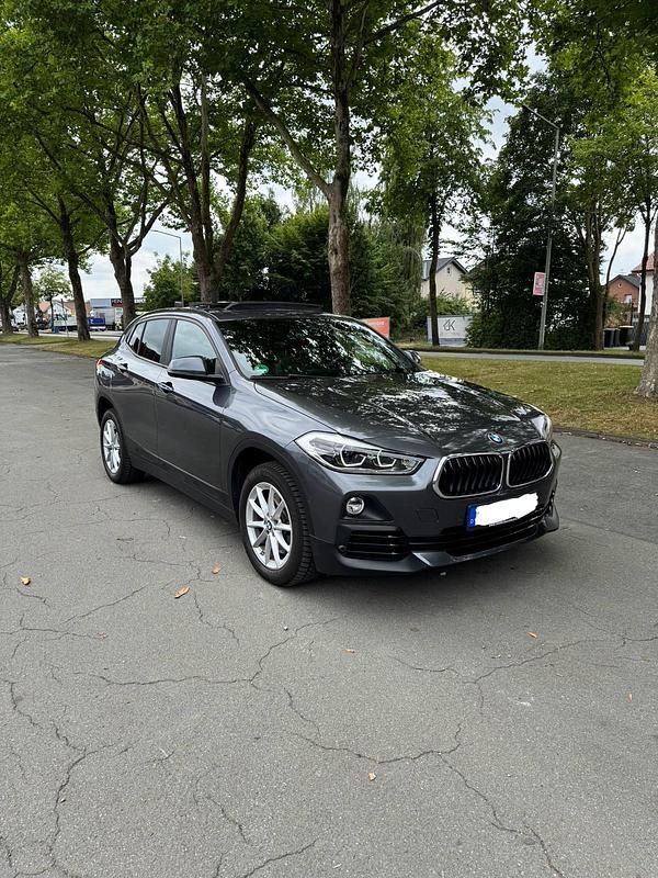 Grau Gebraucht 2018 BMW X2 SUV | 23.499 € (Guter Preis) - Bild 1/4