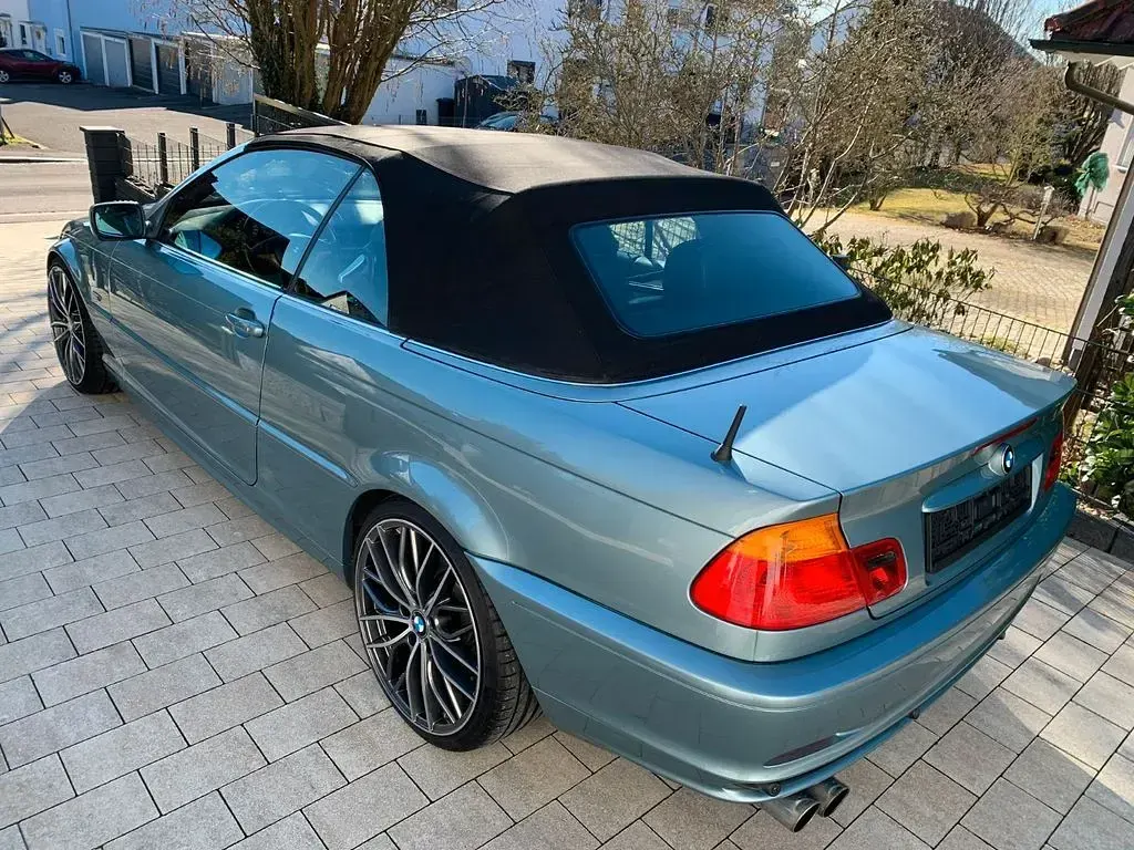 Gebraucht BMW 325 M Performance 192 PS (141 kW) 2002 Grün Cabrio