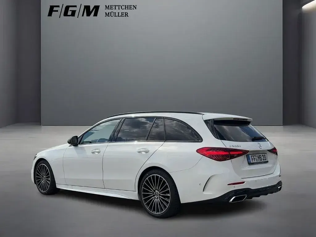 Gebraucht Mercedes C300 AMG 265 PS (194 kW) 2026 Unilack polarweiß Kombi