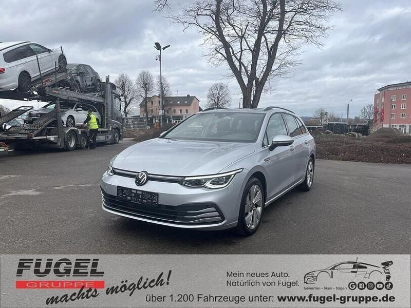 Gebraucht VW Golf VII Style 150 PS (110 kW) 2021 Reflexsilber metallic Kleinwagen