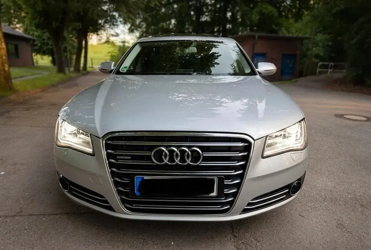 Gebraucht Audi A8 Comfort 351 PS (258 kW) 2010 Silber Limousine