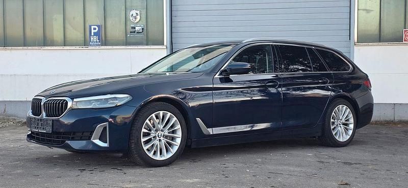 Second-hand BMW 520 Performance 190 CP (139 kW) 2022 Albastru Berlinǎ