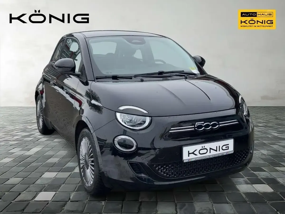 Gebraucht Fiat 500e 86 kW (118 PS) 2023 Schwarz Limousine