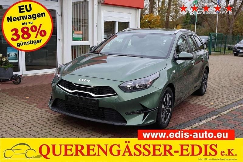 Experience grün Neu 2025 Kia Ceed Kombi | 24.490 € (Fairer Preis) - Bild 1/4