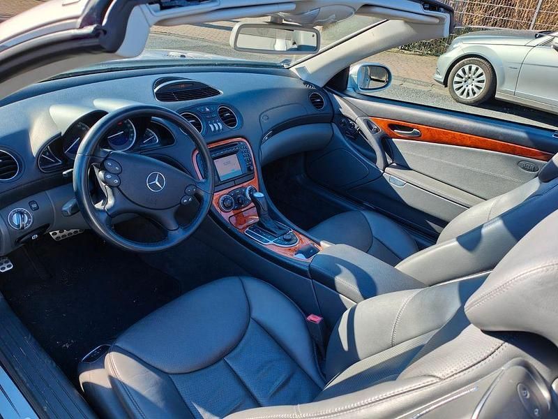 Silber Gebraucht 2003 Mercedes SL500 Cabrio | 19.990 € - Bild 1/4