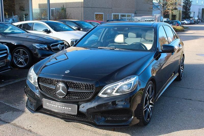 Gebraucht Mercedes E400 AMG 333 PS (244 kW) 2013 Schwarz Limousine