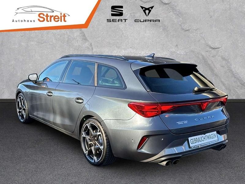 Usata Cupra Leon 333 CV (244 kW) 2024 Grigio Station wagon