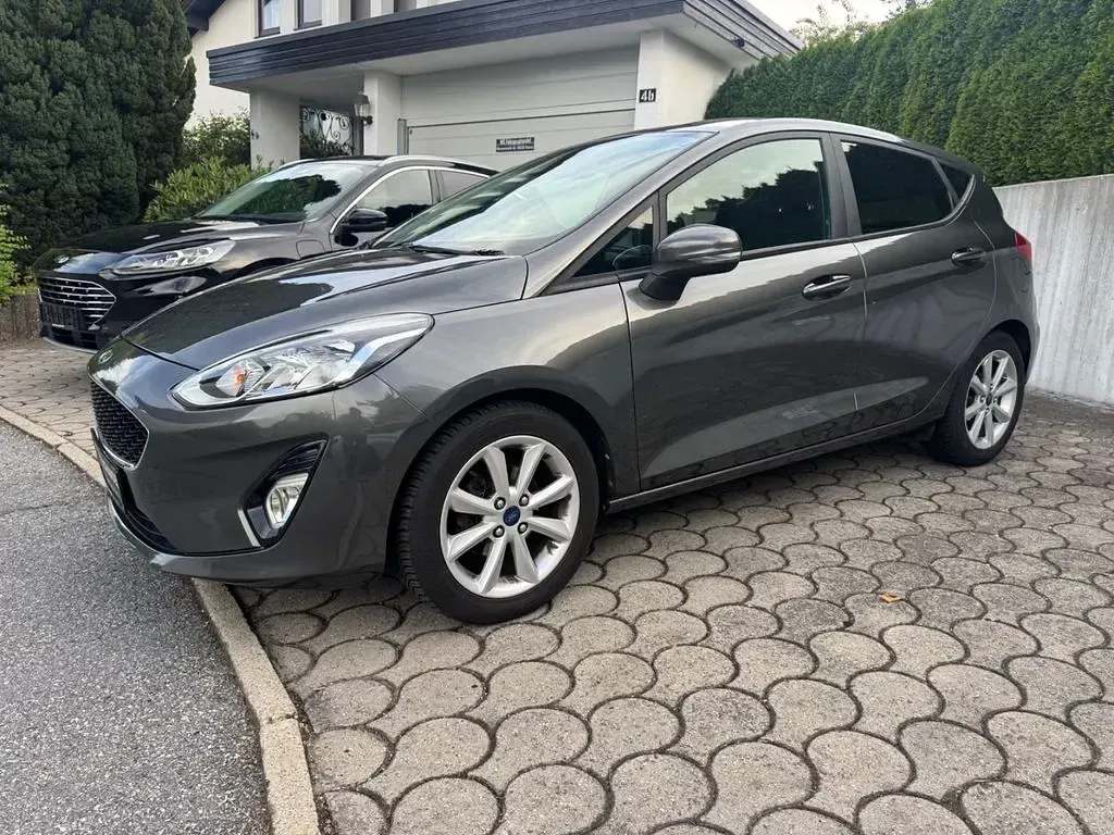 Gebraucht Ford Fiesta 101 PS (74 kW) 2018 Magnetic Kleinwagen