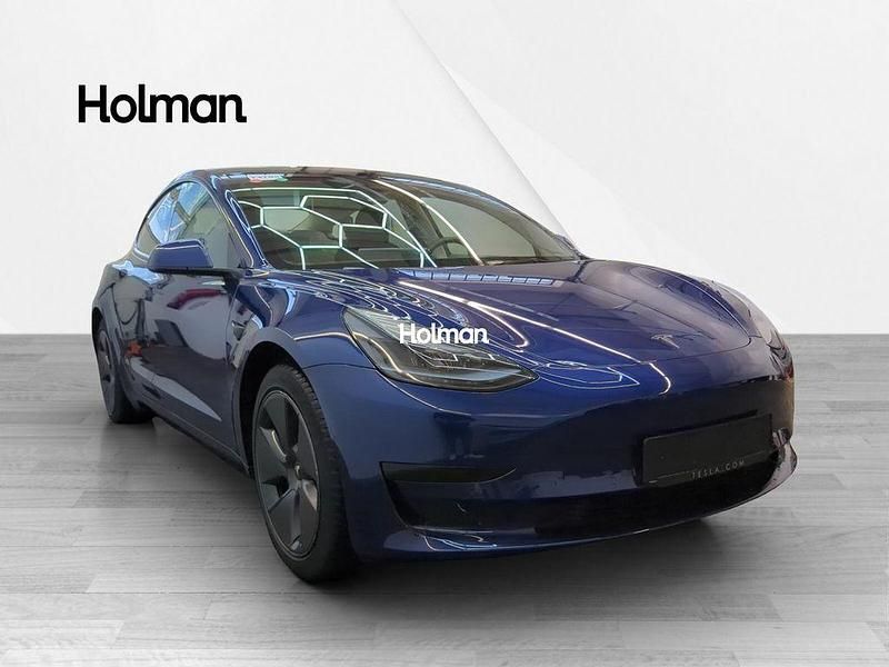 Blau Gebraucht 2022 Tesla Model 3 Standard Range Limousine | 26.882 € (Guter Preis) - Bild 1/4