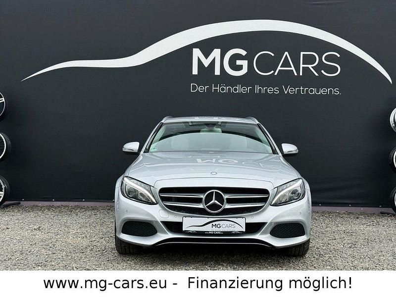 Gebraucht Mercedes C250 211 PS (155 kW) 2015 Silber Limousine