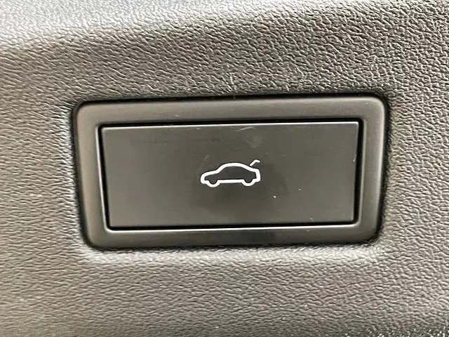 Używany VW ID.7 Pro 210 kW (286 KM) 2024 Czarny Hatchback