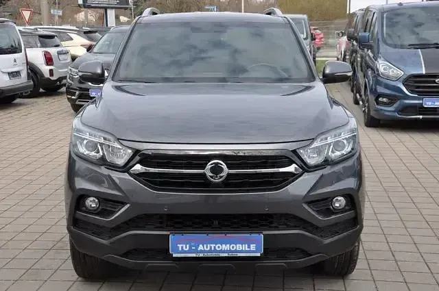 Gebraucht SsangYong Musso Sapphire 181 PS (133 kW) 2020 Grau Pickup