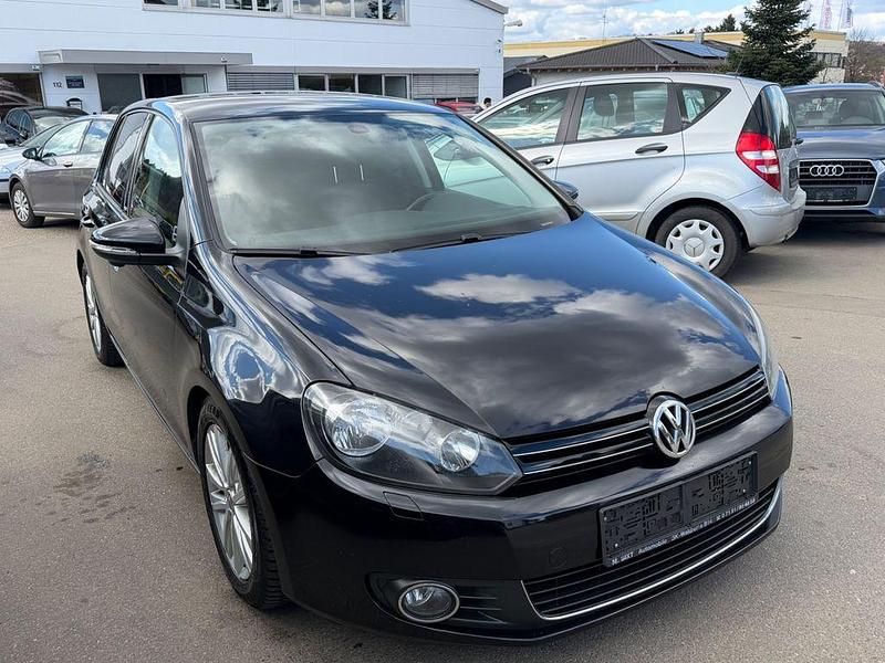 Gebraucht VW Golf VI Style 122 PS (89 kW) 2011 Schwarz Kleinwagen