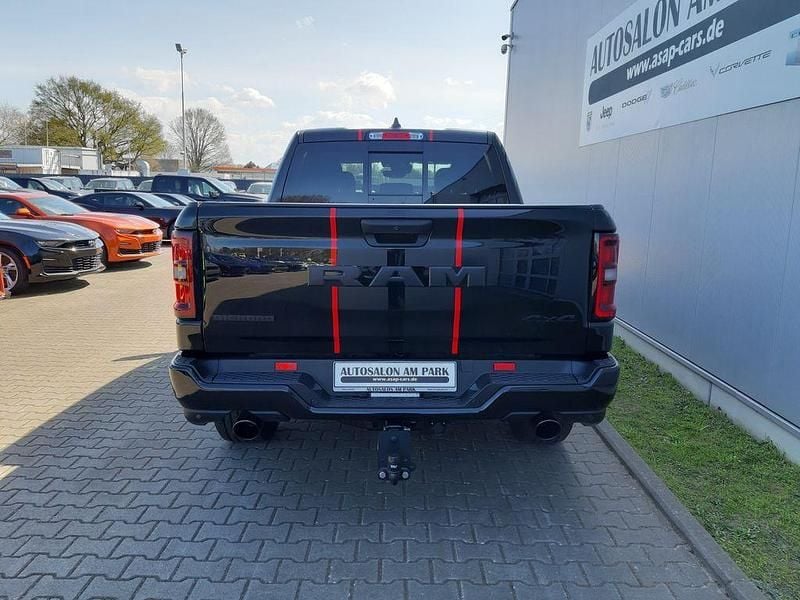 Neu Dodge Ram 426 PS (313 kW) 2025 Diamond black (perleffekt) Pickup