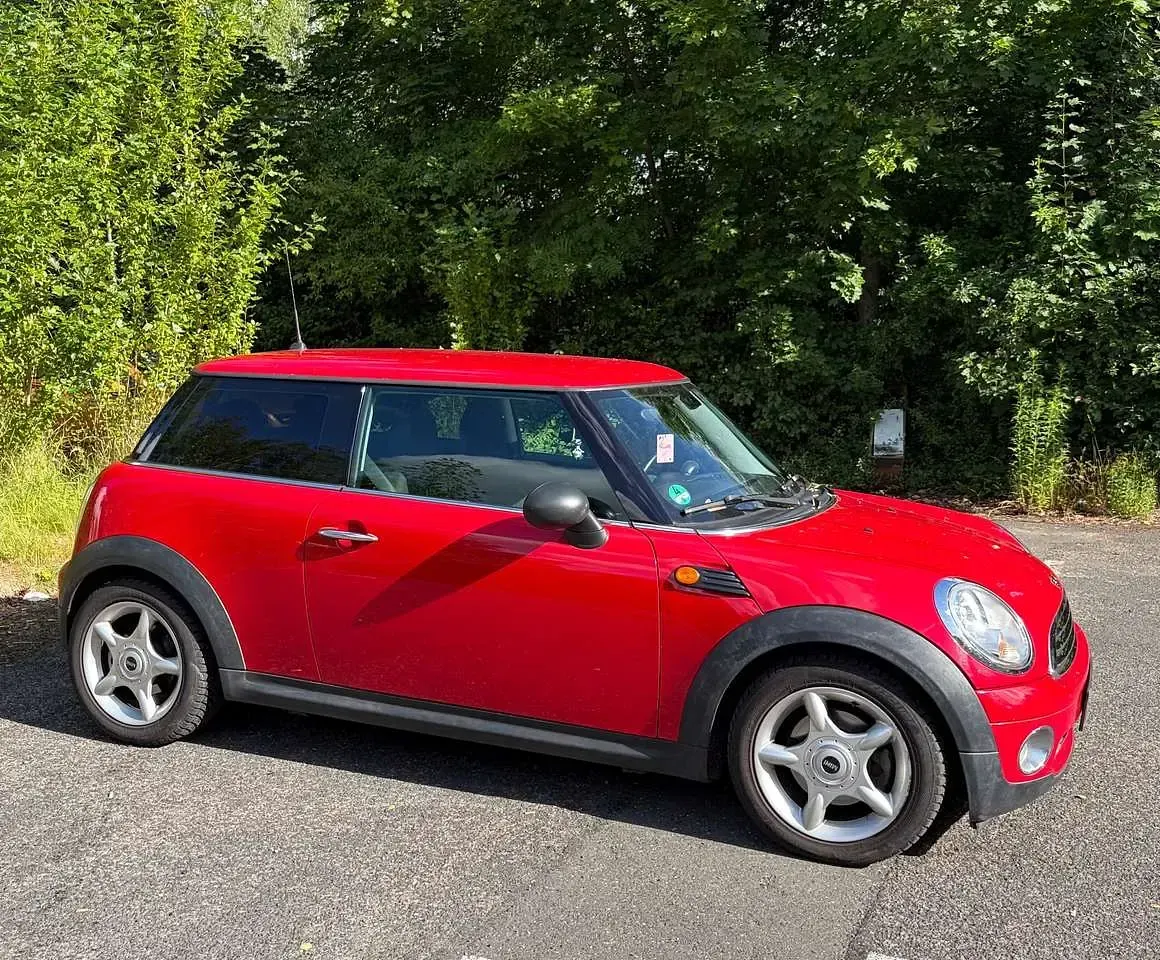 Gebraucht Mini ONE 95 PS (69 kW) 2009 Rot Kleinwagen