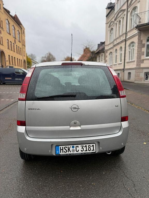 Gebraucht Opel Meriva 105 PS (77 kW) 2006 Silber Van / Kleinbus