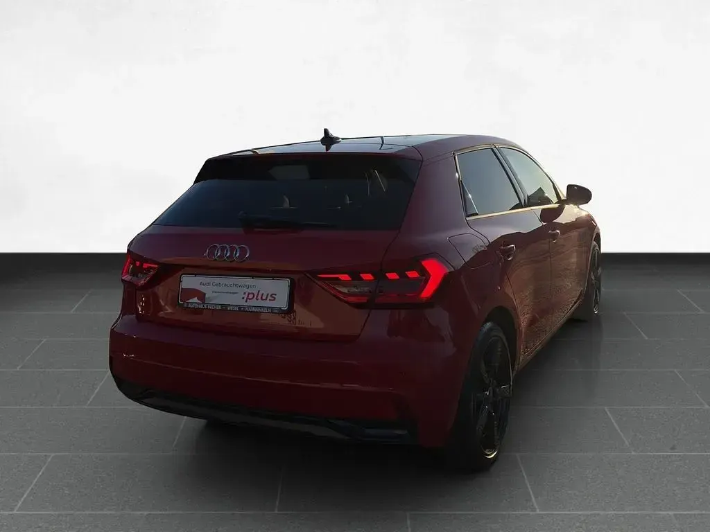Gebraucht Audi A1 Advanced Plus 116 PS (85 kW) 2025 Rot SUV