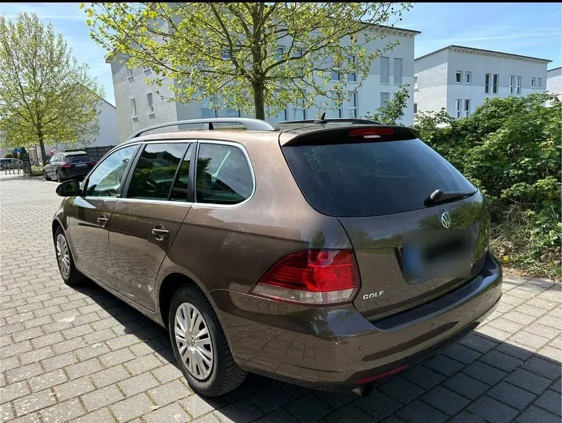 Second-hand VW Golf VII Trendline 105 CP (77 kW) 2013 Maro Break
