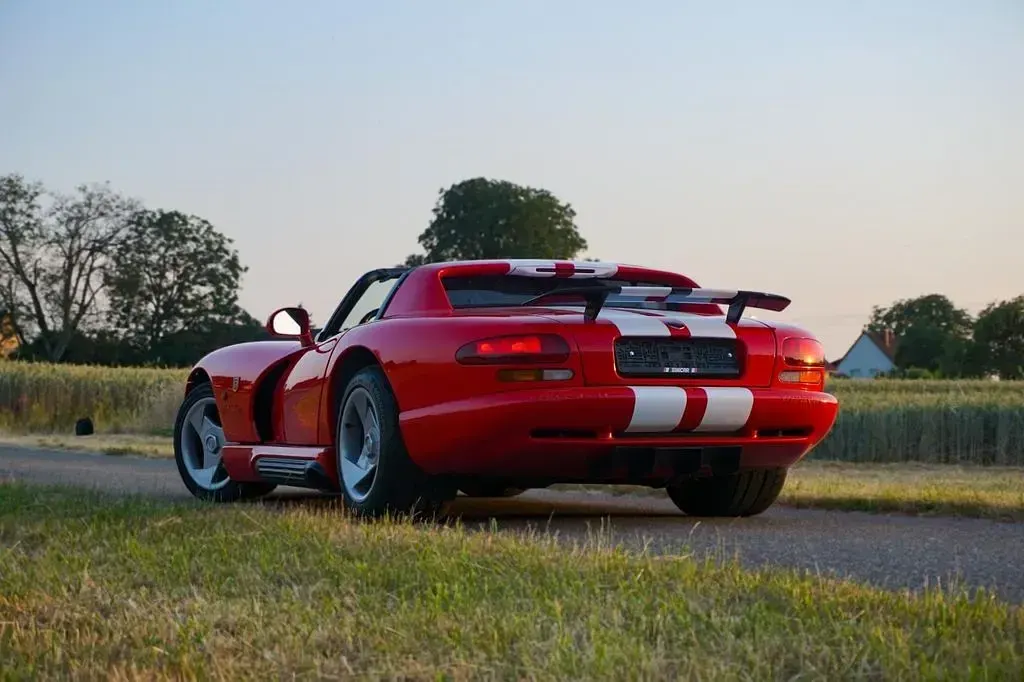 Gebraucht Dodge Viper 400 PS (294 kW) 1993 Rot Cabrio