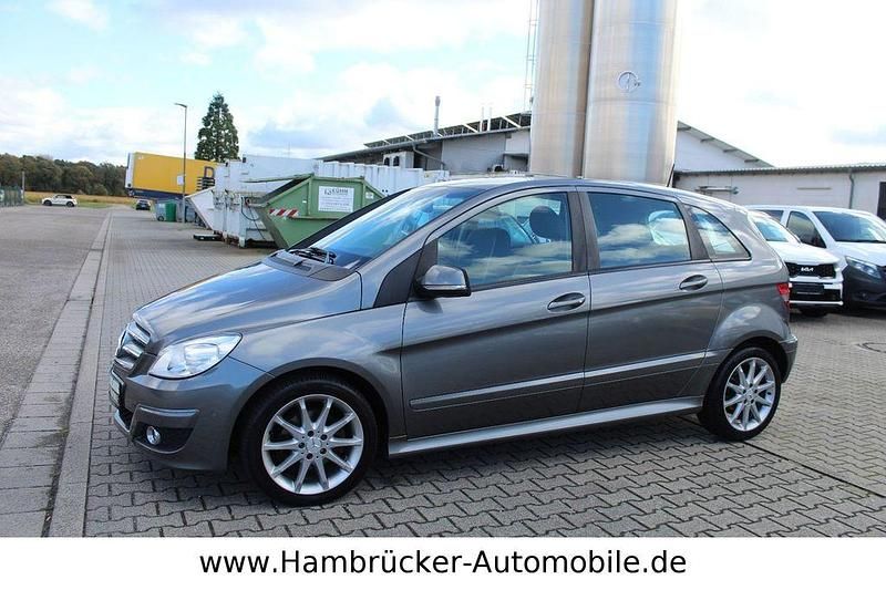 Grau Gebraucht 2008 Mercedes B200 Van / Kleinbus | 3.995 € (Guter Preis) - Bild 1/4